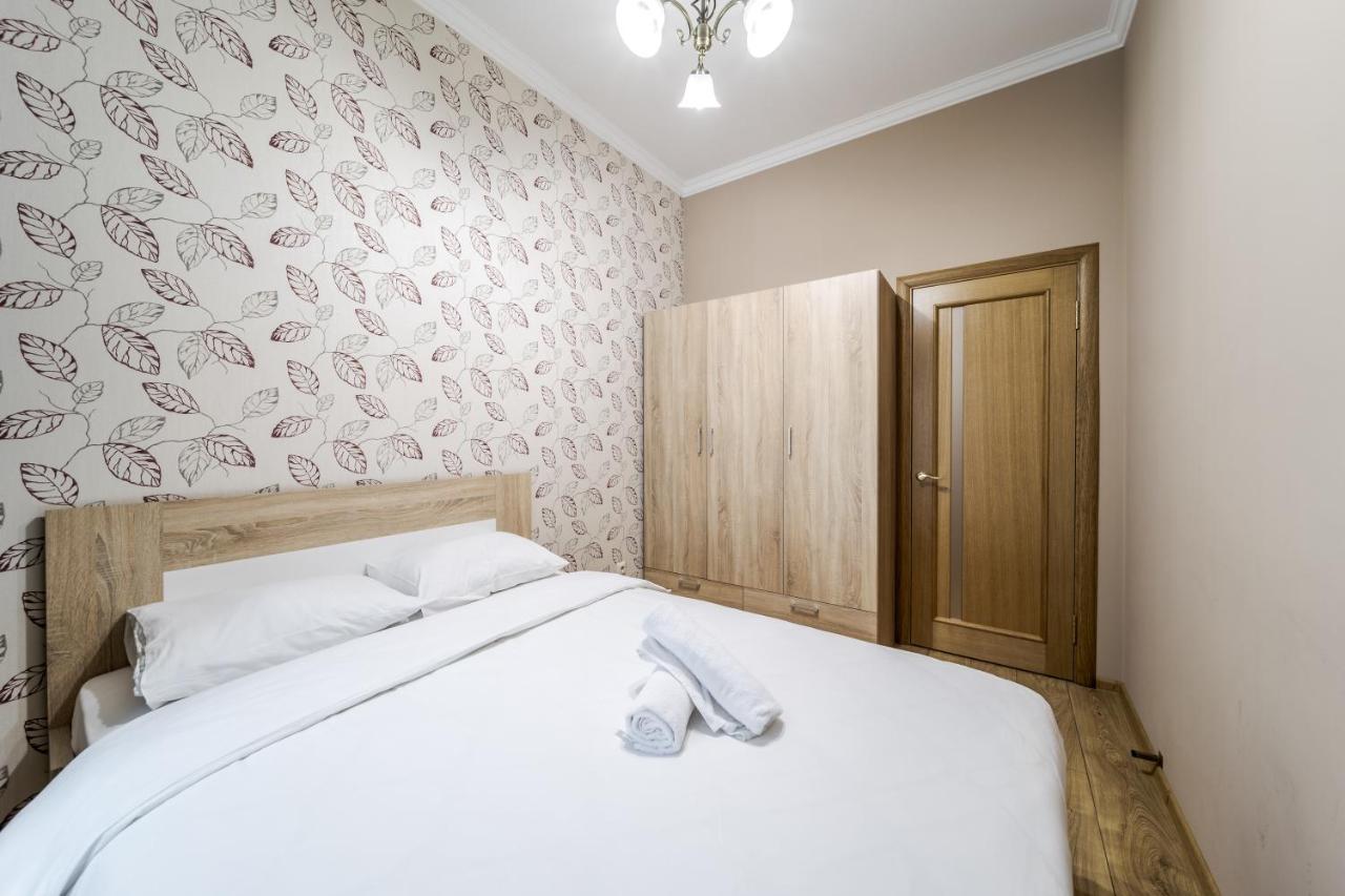 Apartment On Stavropihiiska Street 1 Lviv Luaran gambar