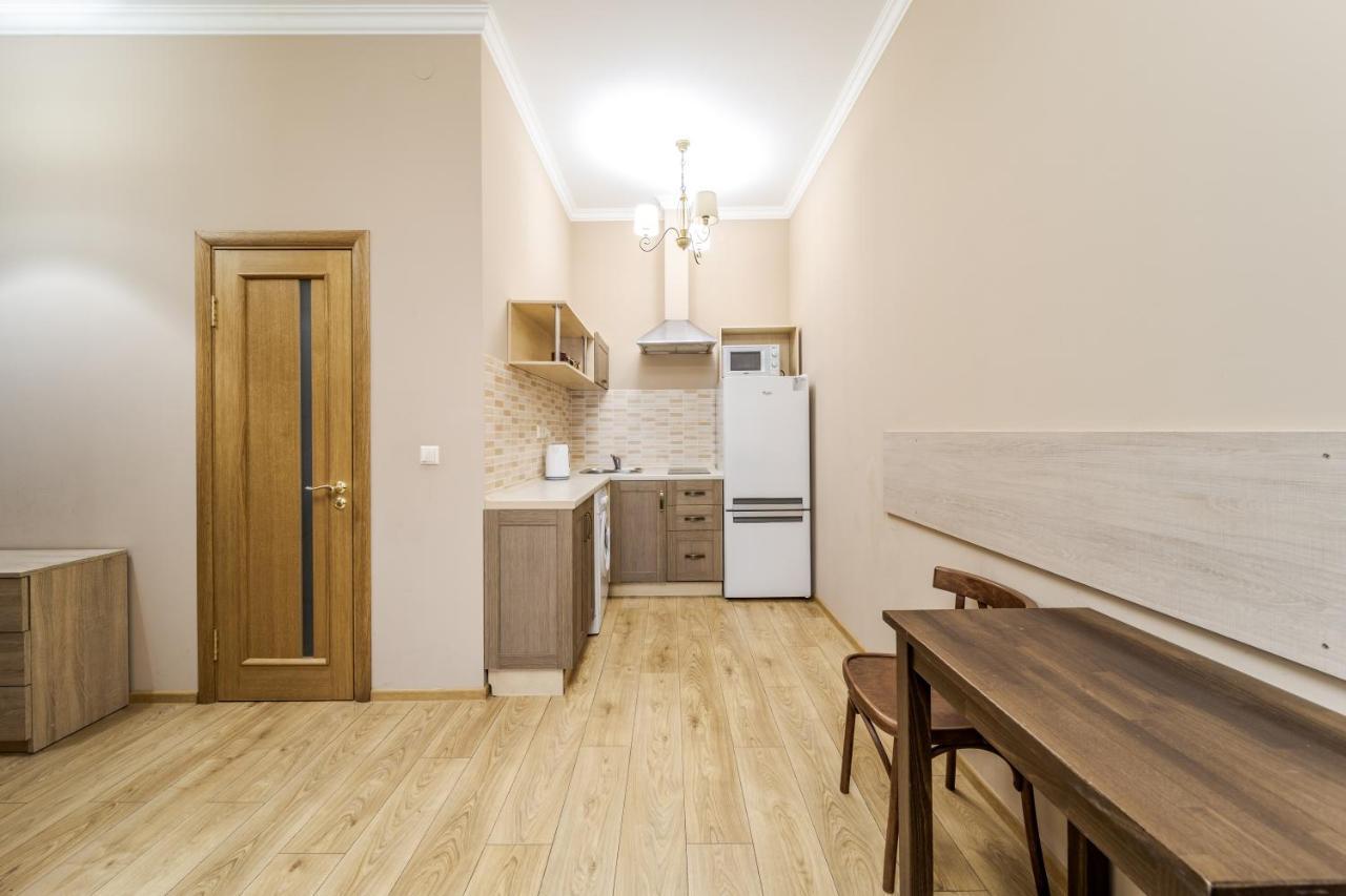 Apartment On Stavropihiiska Street 1 Lviv Luaran gambar